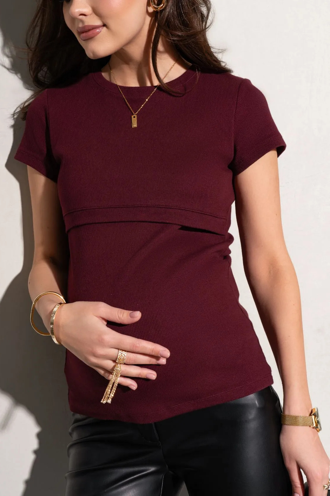 Футболка "Веста" для беременных и кормящих; цвет: бордо